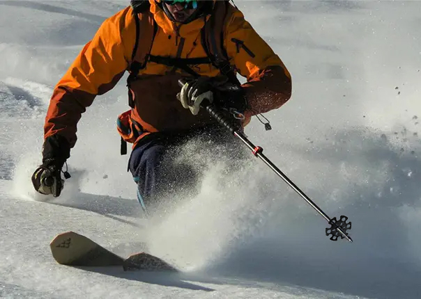 スキーの可能性を解き放つ: スキーポールの力